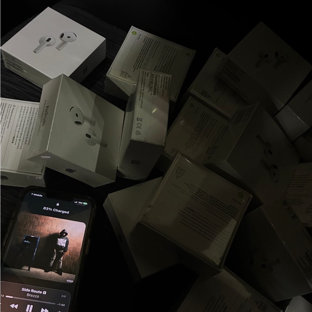 Apple AirPods 4 with Active Noise Cancellation